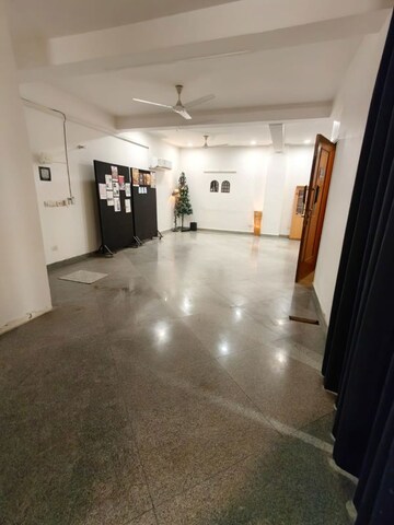  Office Space For Rent in Panchsheel Enclave