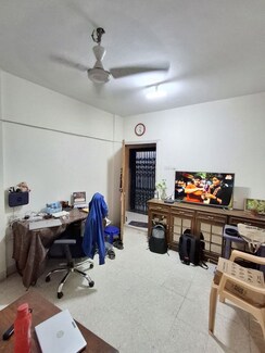 2 BHK Apartment For Rent in Green Meadows Bluilding 2 Chs Ltd