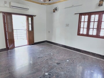 2 BHK Apartment For Rent in Indiranagar