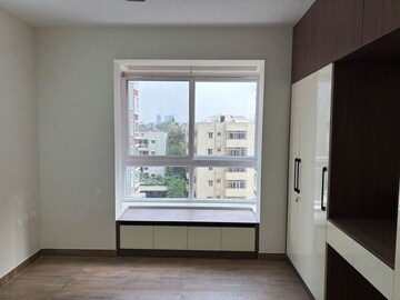Room in 2 BHK Apartment at Brigade Laguna, Hebbal – for Rent
