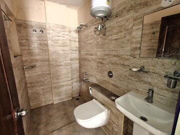 Bathroom in 2 BHK Apartment at Frazer Town – for Rent