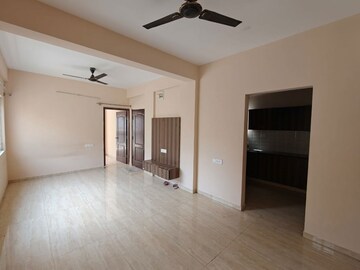 Room in 2 BHK Apartment at Frazer Town – for Rent