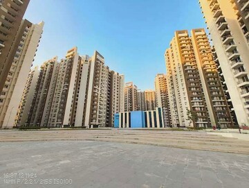 3 BHK Apartment – Exterior View View at Amrapali Golf Homes, Sector 4 Greater Noida - for Sale