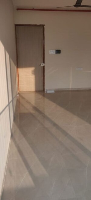 Room in 2 BHK Apartment at Ankur CHS Goregaon , Goregaon West – for Rent