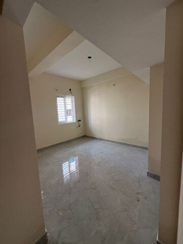 Room in 2 BHK Apartment at Guduvanchery – for Sale