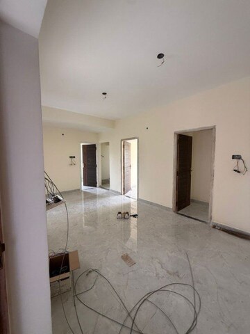 Room in 2 BHK Apartment at Guduvanchery – for Sale