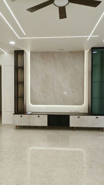 Room in 4 BHK Apartment at SNN Clermont, Hebbal – for Rent