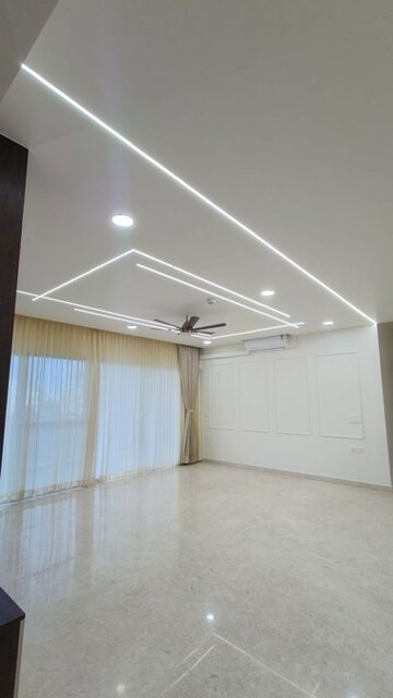 Room in 4 BHK Apartment at SNN Clermont, Hebbal – for Rent