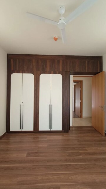 Room in 4 BHK Apartment at SNN Clermont, Hebbal – for Rent