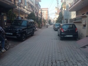 Parking in 6 BHK Independent House at Shiva Enclave Zirakpur, Patiala Road – for Sale