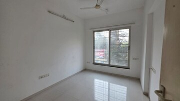 Room in 2 BHK Apartment at Vasant Fiona, Pokhran Road No Two – for Rent