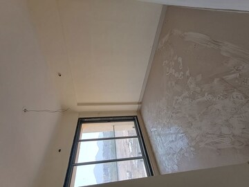 Room in 3 BHK Apartment at Elite Residence, Mumbra – for Rent