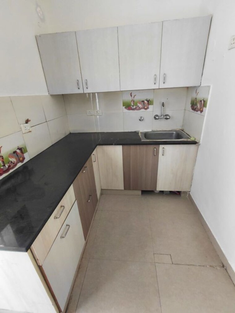 Kitchen, meenal-balmukund-residency 2 Bedroom 950 Sq.Ft. Apartment In Raj Nagar Extension Ghaziabad 10076396