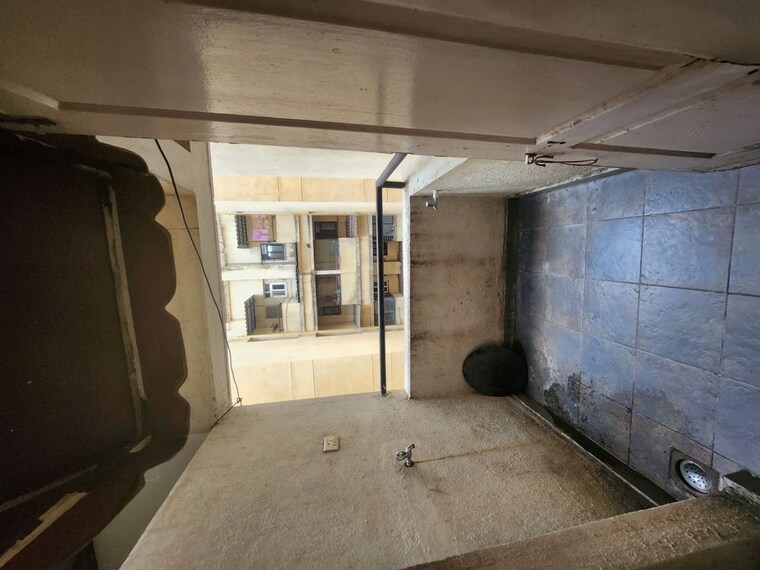 undefined, brahma-emerald-county 2 Bedroom 1000 Sq.Ft. Apartment In Kondhwa Pune 9825719