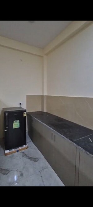 Furnished Amenities in 2 BHK Apartment at Vijay Nagar – for Rent