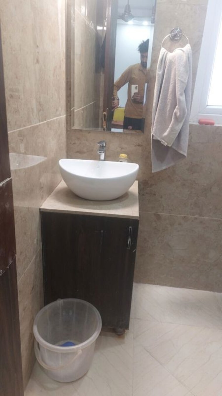 Bathroom, sector 46 Pg For Boys & Girls In Sector 46 10076417