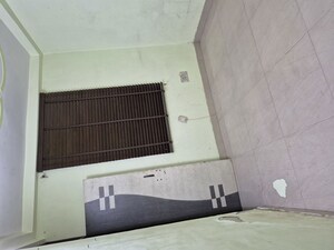 Kitchen in 2.5 BHK Builder Floor at Mayur Vihar – for Sale