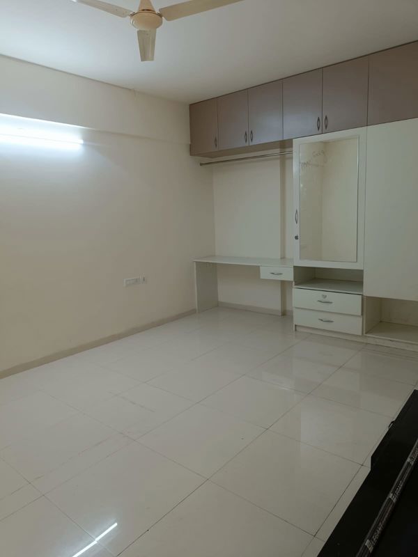 3 BHK + Pooja Room Apartment For Rent in DS Max Skycity