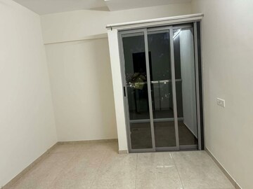 Room in 2 BHK Apartment at Vilas Javdekar Yashwin Enchante, Kharadi – for Rent