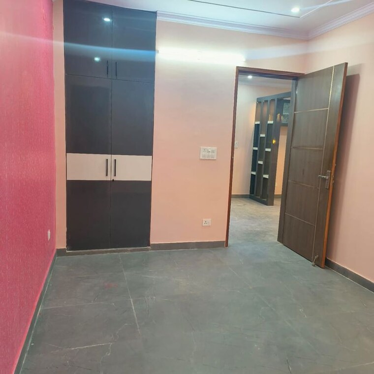 Room, sector 63a 3 Bedroom 1500 Sq.Ft. Builder Floor In Sector 63a Noida 10076859