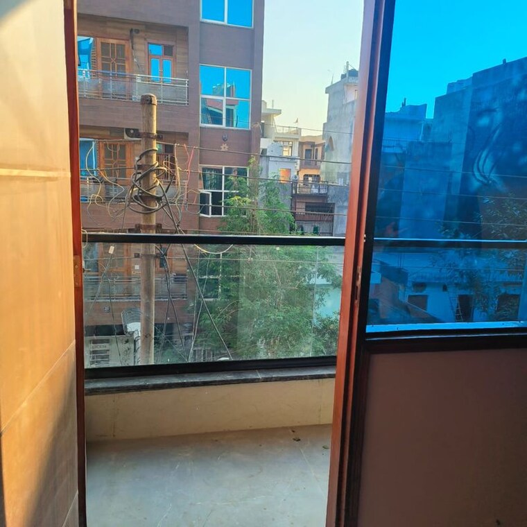 Balcony, sector 63a 3 Bedroom 1500 Sq.Ft. Builder Floor In Sector 63a Noida 10076859