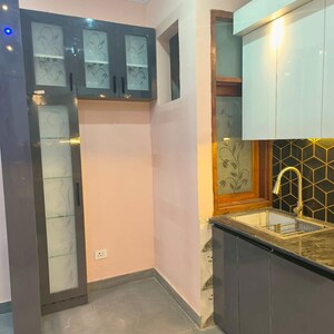 Kitchen in 3 BHK Builder Floor at Sector 63a – for Rent