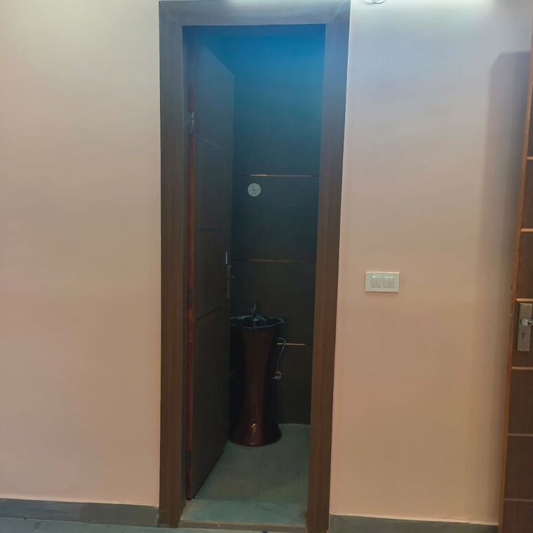 undefined, sector 63a 3 Bedroom 1500 Sq.Ft. Builder Floor In Sector 63a Noida 10076859