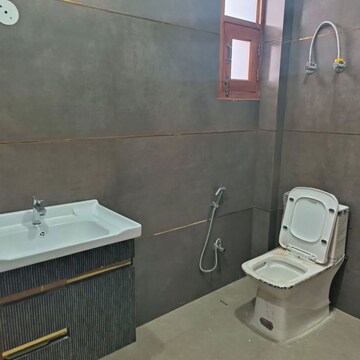  3 BHK Builder Floor at Sector 63a – for Rent