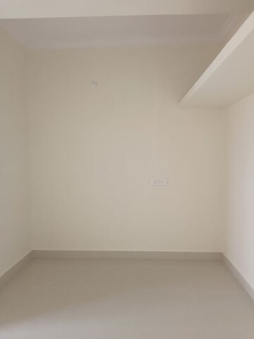 Room in 1 BHK Apartment at Manikonda – for Rent
