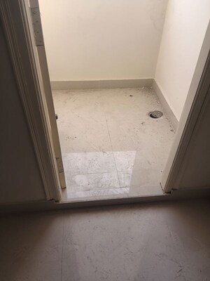 Room in 1 BHK Apartment at Manikonda – for Rent