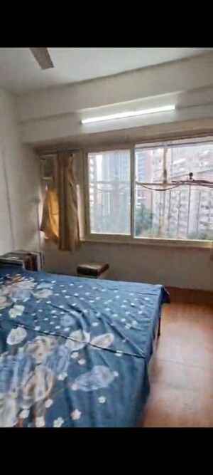 Bedroom in 2 BHK Apartment at Paschim Apartments, Dadar West – for Rent