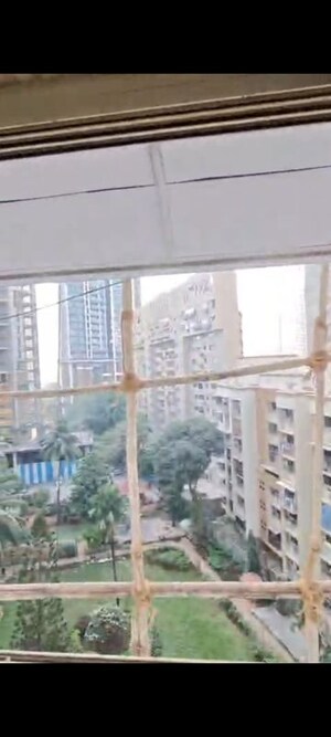 Master Plan in 2 BHK Apartment at Paschim Apartments, Dadar West – for Rent