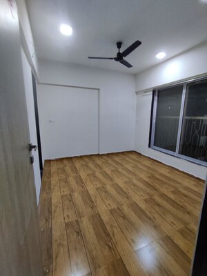 Room in 1 BHK Apartment at Vaibhavlaxmi Royal Stone, Vikhroli East – for Rent