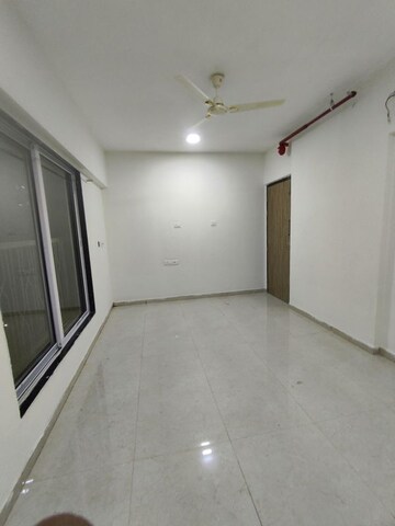 Room in 1 BHK Apartment at Vaibhavlaxmi Royal Stone, Vikhroli East – for Rent