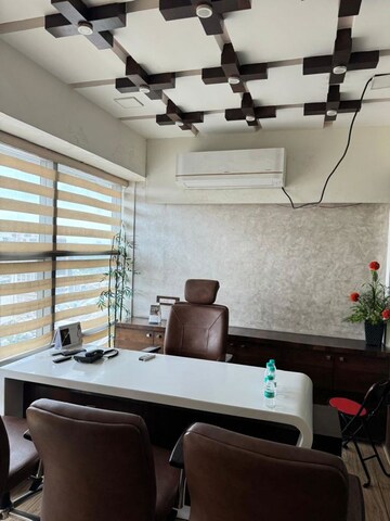  Office Space For Rent in Thaltej