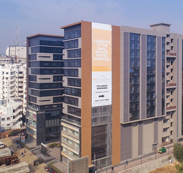 Exterior View, thaltej Commercial Office Space 1500 Sq.Ft. In Thaltej Ahmedabad 10076991