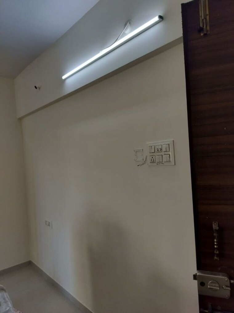 Room, vr-bhoomi-acres-f-wing 1 Bedroom 350 Sq.Ft. Apartment In Ghodbunder Road Thane 10077112
