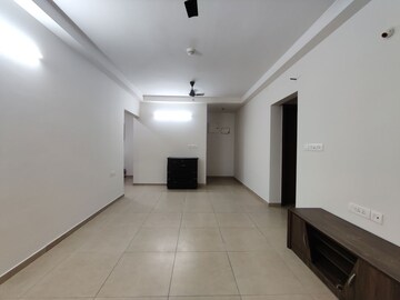 Room in 2 BHK Apartment at Bhartiya City Leela Residences, Thanisandra Main Road – for Rent