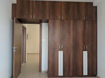 Room in 2 BHK Apartment at Bhartiya City Leela Residences, Thanisandra Main Road – for Rent