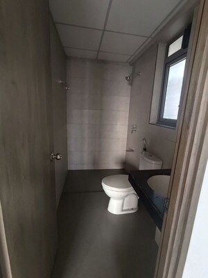 Master Bedroom in 2 BHK Apartment at Kalpataru Paramount, Kapur Bawdi – for Sale