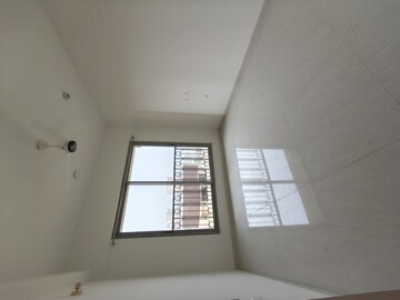 Room in 3 BHK Apartment at Lodha Bellagio, Powai – for Rent