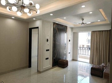 Building Lobby in 3 BHK Apartment at CS Roseate 63, Sector 63a – for Rent