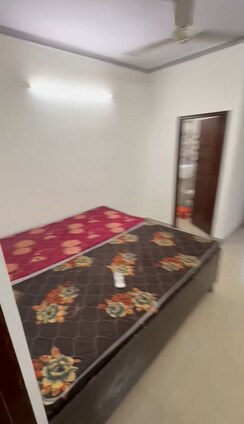1 BHK + Extra Room Builder Floor For Rent in Patel Nagar