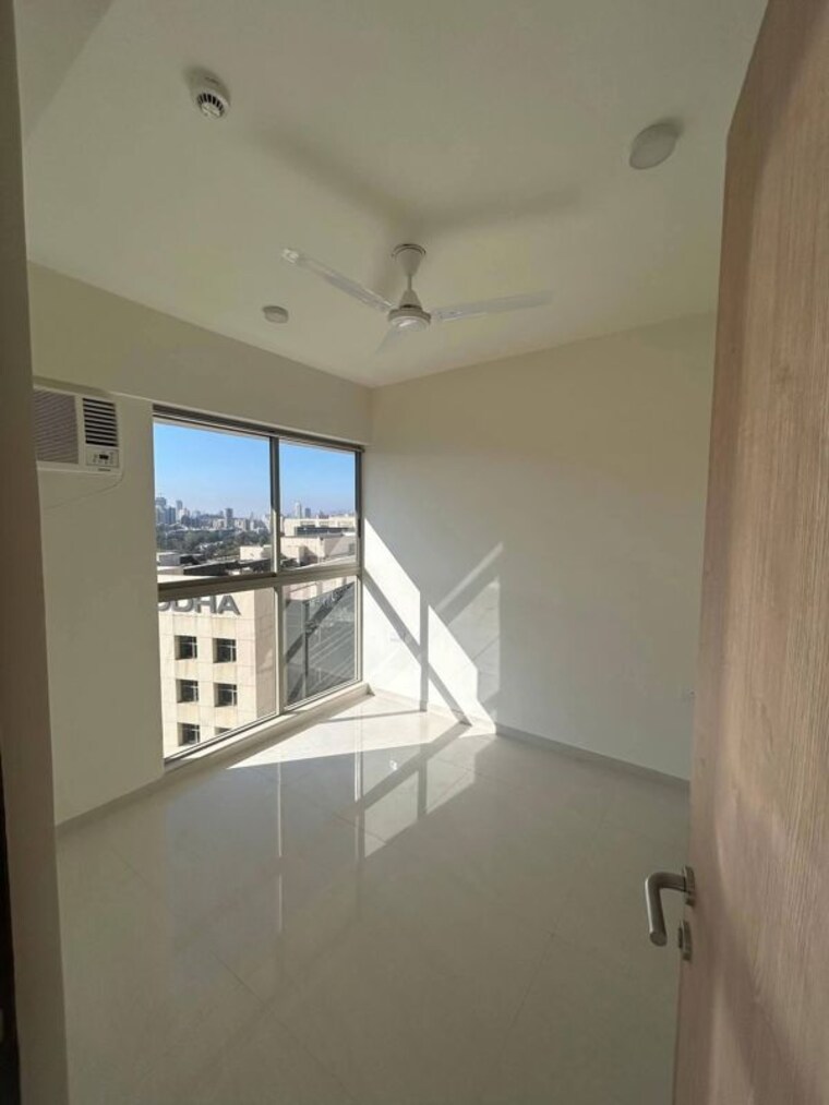 Room, lodha-crown-quality-homes 1 Bedroom 317 Sq.Ft. Apartment In Majiwada Thane 10077421