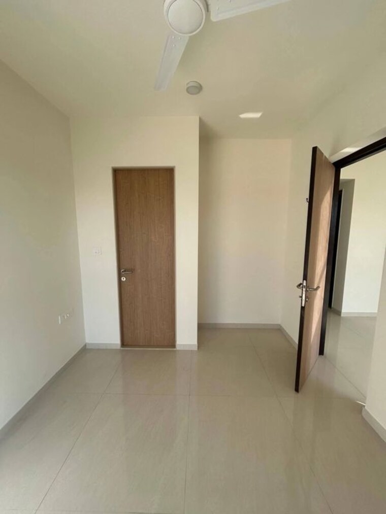 Room, lodha-crown-quality-homes 1 Bedroom 317 Sq.Ft. Apartment In Majiwada Thane 10077421