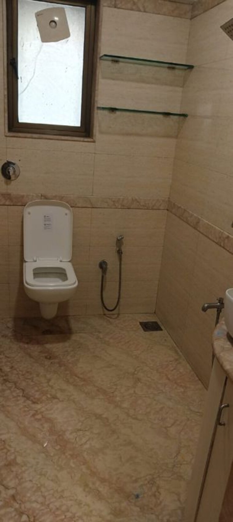 Bathroom, bandra west 2 Bedroom 700 Sq.Ft. Apartment In Bandra West Mumbai 10077224
