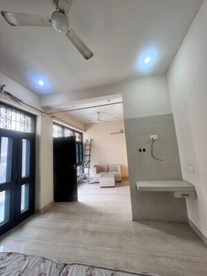 Room in 3 BHK Independent House at RWA Apartments Sector 50, Sector 50 – for Rent