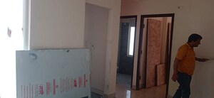 Room in 1 BHK Apartment at Amrapali Dream Valley, Tech Zone 4 Greater Noida – for Rent
