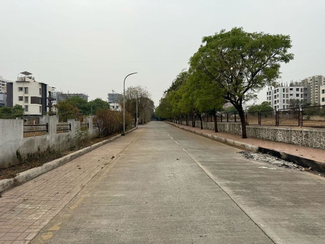 Plot For Sale in Manjri Budruk
