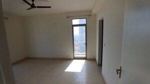 Room in 4 BHK Apartment at Paras Dews, Sector 106 – for Sale